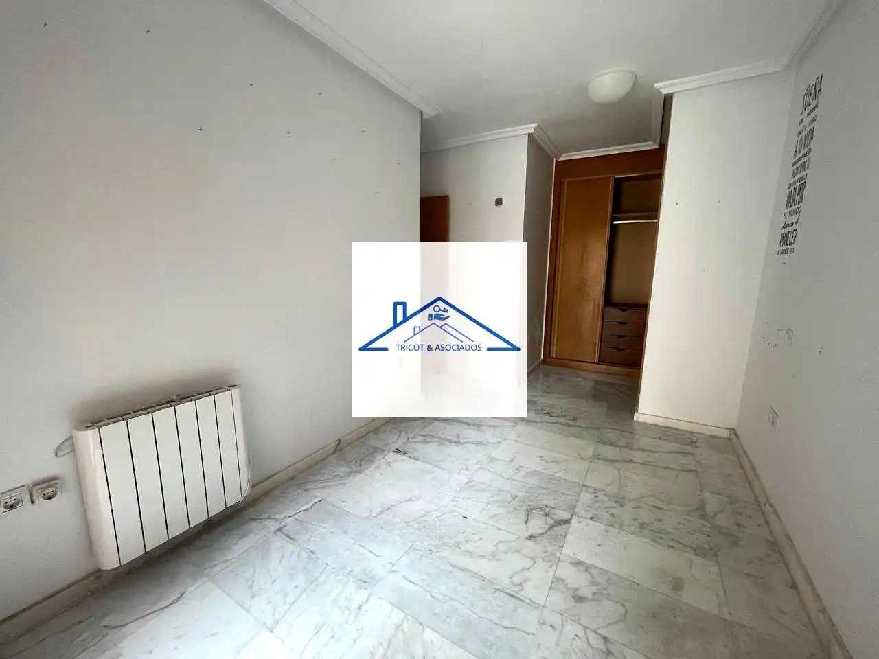 Piso en venta en Ocaña con Calefacción y Terraza