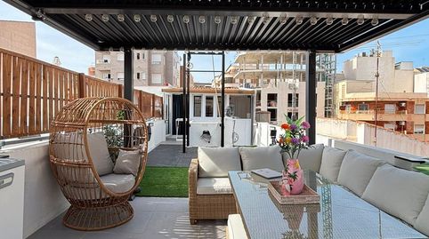 Foto 2 de Casa adosada en venta en Centro - Muelle Pesquero, Torrevieja