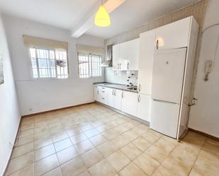 Kitchen of Flat for sale in  Sevilla Capital