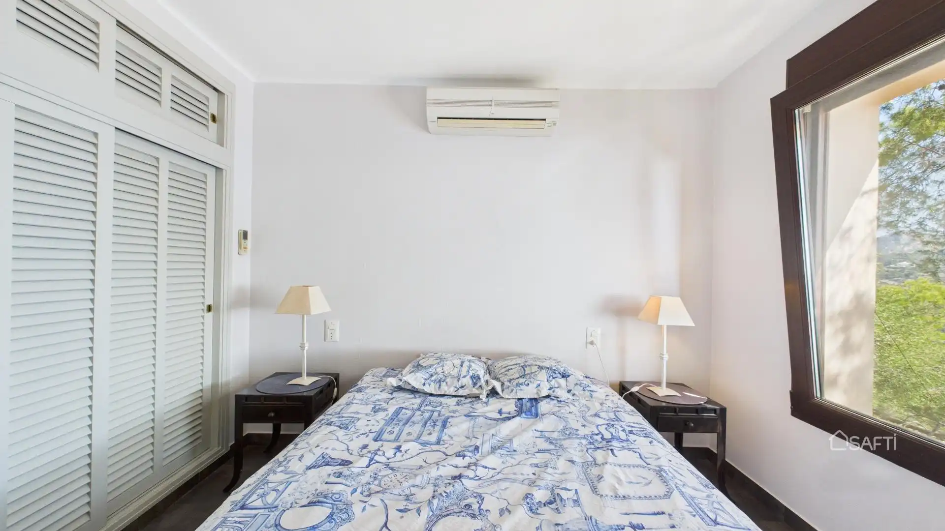 Dormitori de Apartament en venda en Andratx amb Aire condicionat, Balcó i Piscina comunitària
