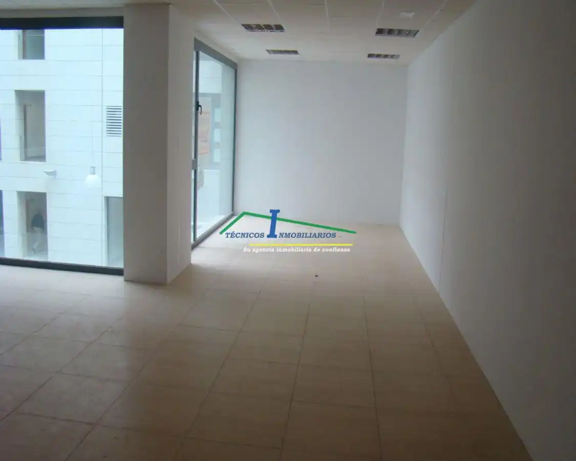 Office for sale in Sur