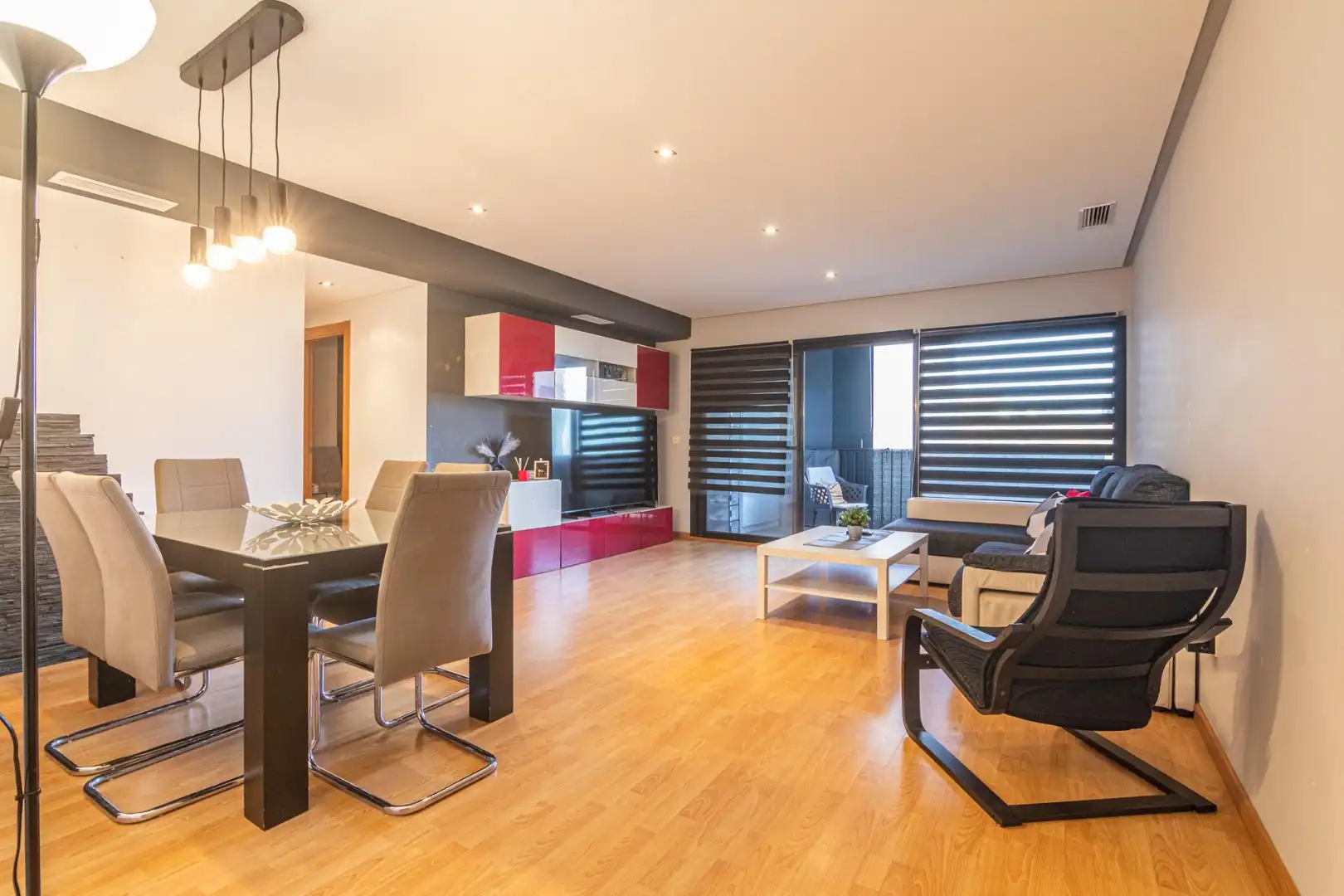 Living room of Flat for sale in Crevillent  with Air Conditioner, Terrace and Community pool