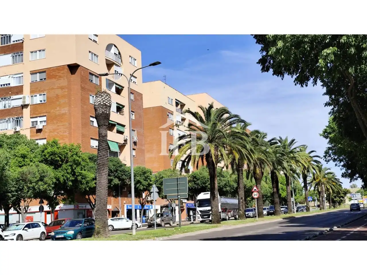 Appartement avec ascenseur à louer à Avenida Sinforiano Madroñero