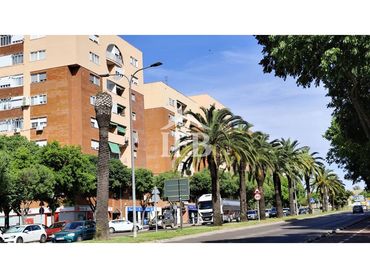 Appartamento con ascensore in affitto a Avenida Sinforiano Madroñero