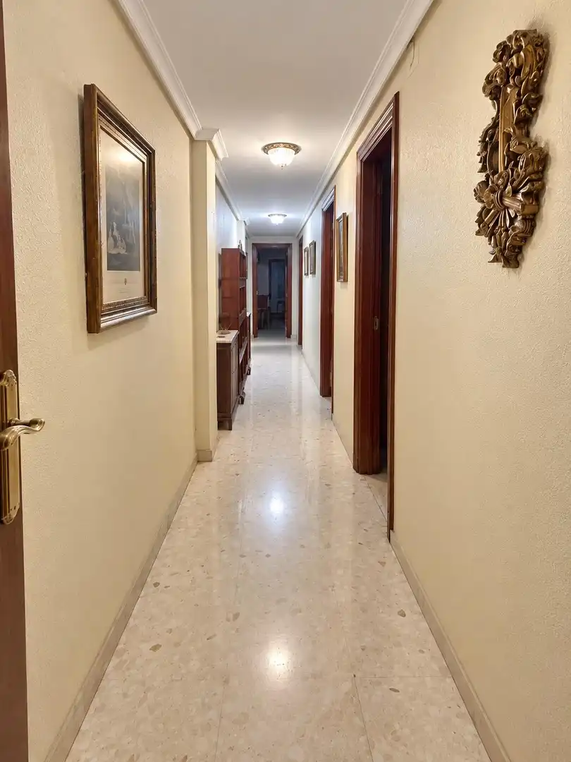 Piso de alquiler en Poniente-Sur