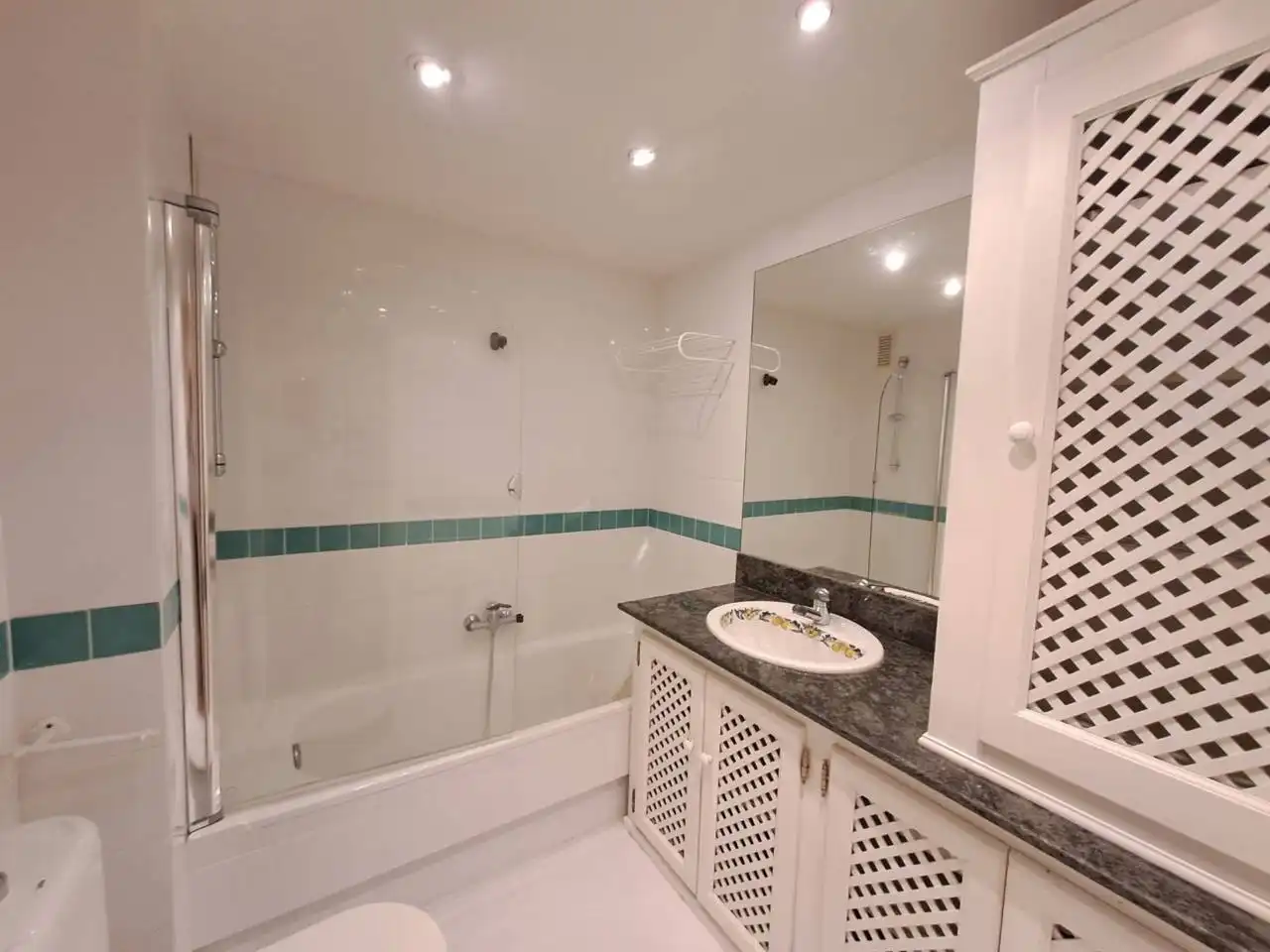 Flat with terrace for sale in Calle Fernán González, imagen 9