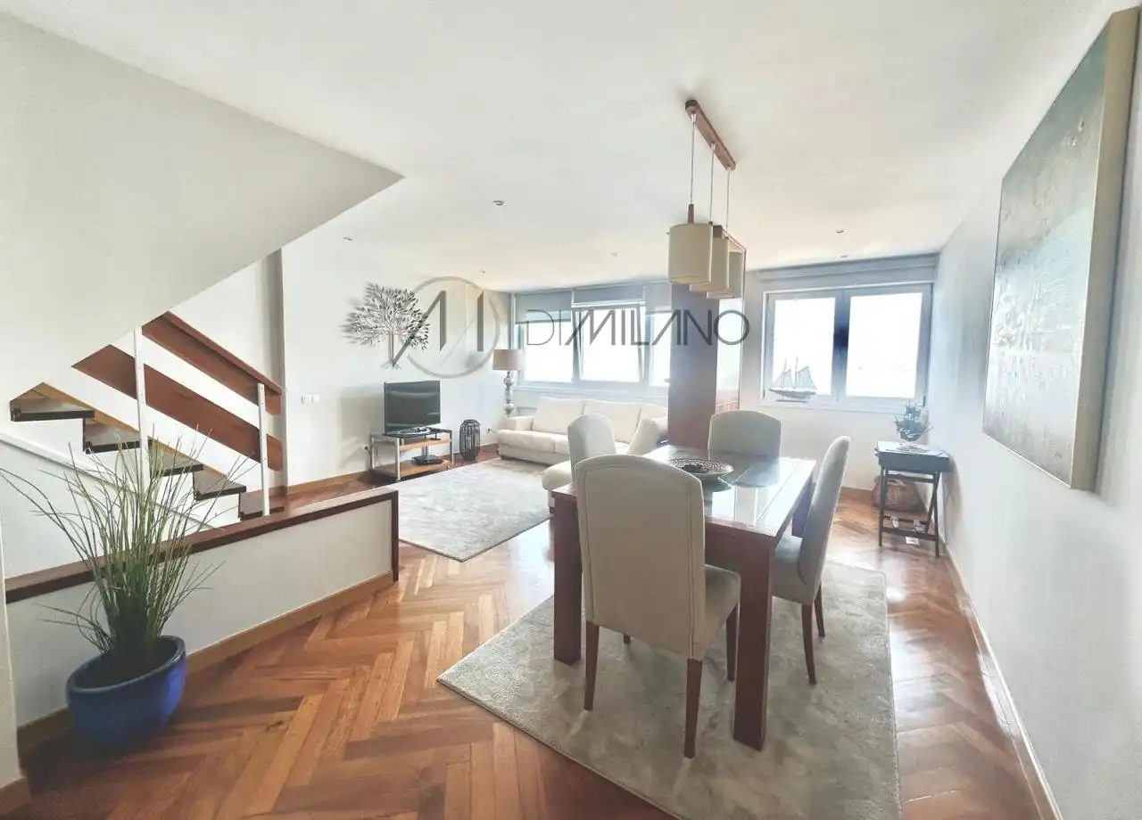 Sala de estar de Dúplex en venta en Vigo  con Calefacción y Parquet