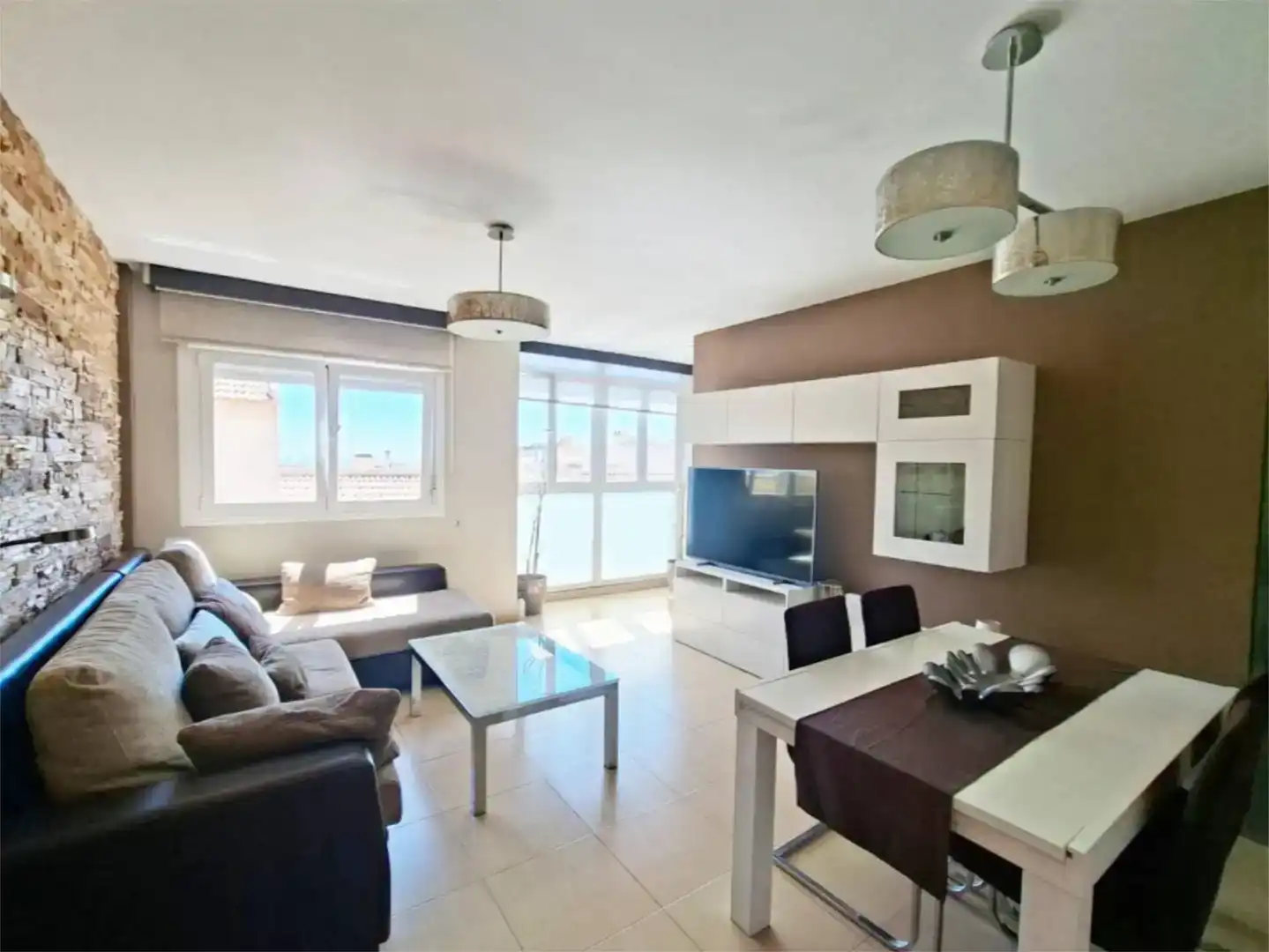 Sala de estar de Piso en venta en Roquetas de Mar con Amueblado