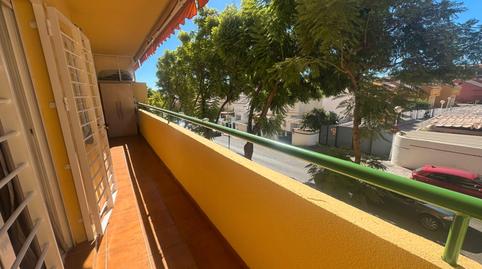 Foto 3 de Piso en venta en Los Pacos, Málaga