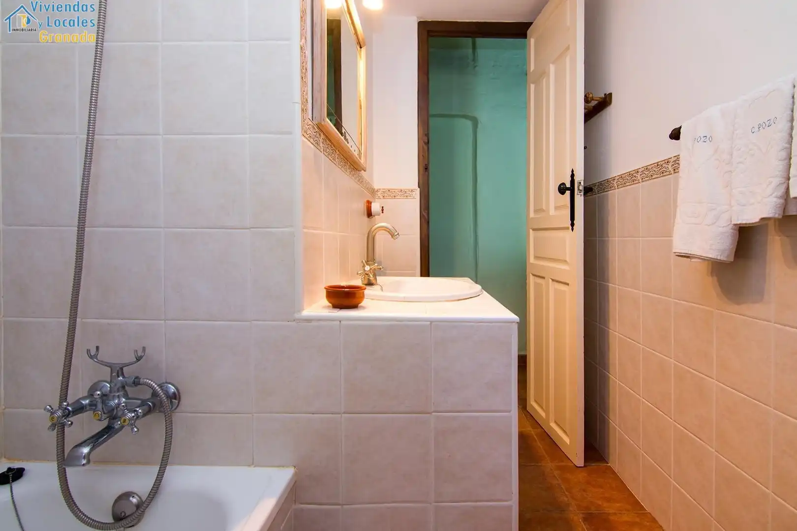 Baño de Casa o chalet en venta en Huétor Tájar con Calefacción, Jardín privado y Terraza