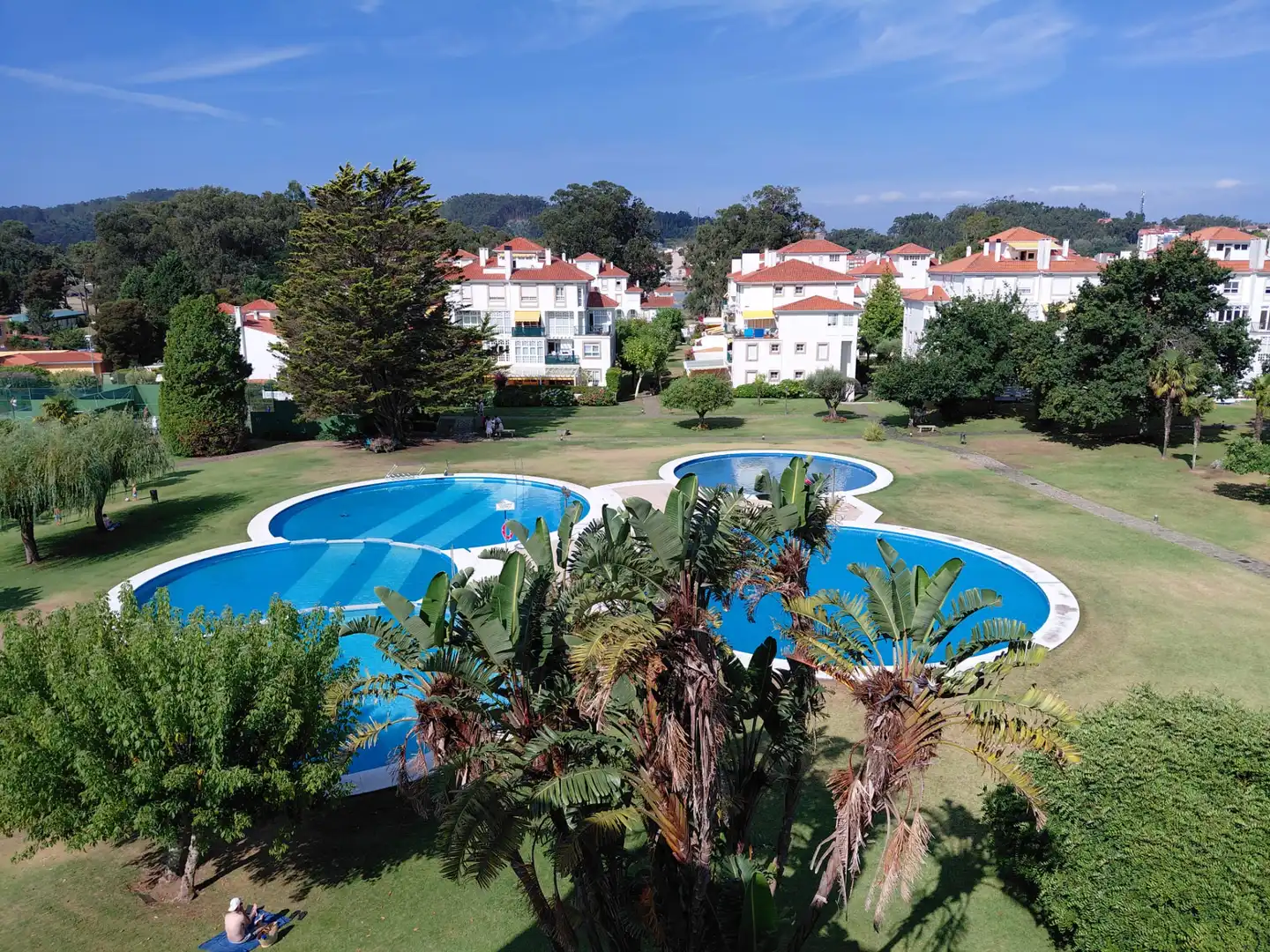 Piscina de Ático en venta en O Grove   con Jardín privado, Parquet y Piscina