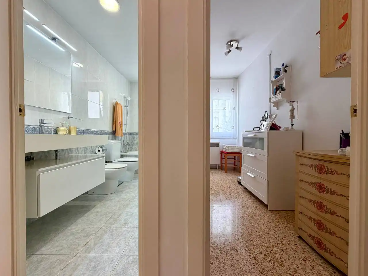 Baño de Piso en venta en Barcelona con Aire acondicionado, Amueblado y Balcón