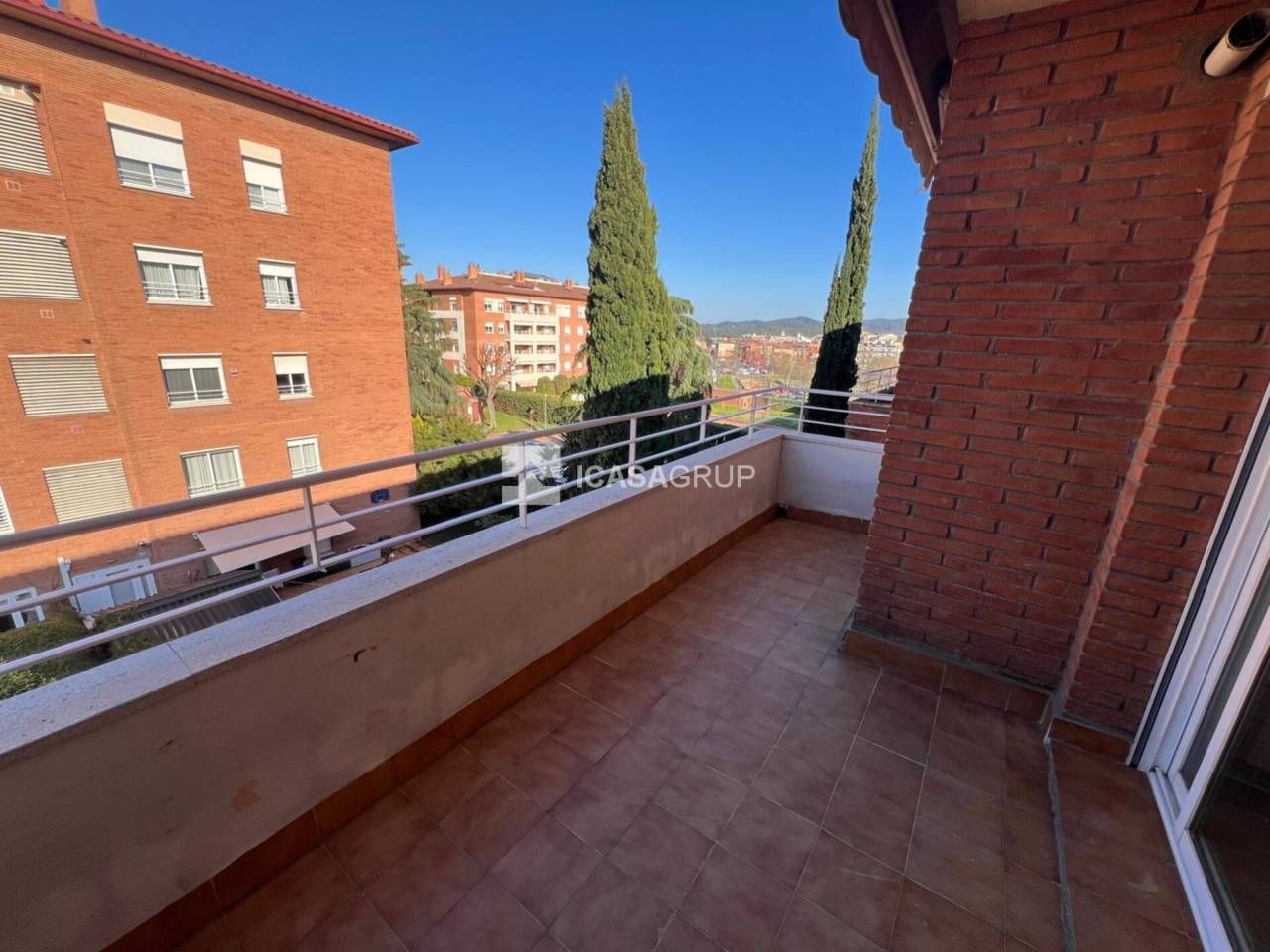 Terrace of Attic for rent in Sant Cugat del Vallès  with Heating, Parquet flooring and Terrace