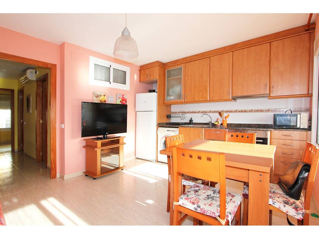 Flat for sale in Grau, Centre