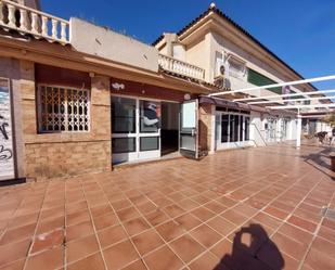 Vista exterior de Local en venda en La Manga del Mar Menor