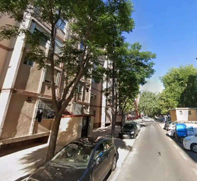 Vista exterior de Piso en venta en Madrid