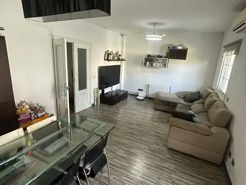 Sala d'estar de Casa o xalet en venda en L'Eliana amb Aire condicionat, Terrassa i Balcó