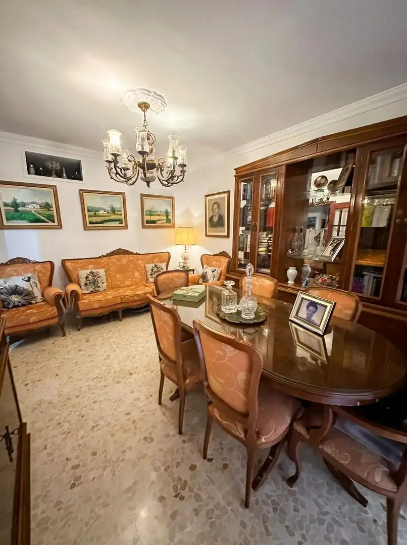 Flat with terrace for sale in Calle FENICIA