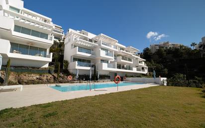 Piscina de Apartament en venda en Ojén amb Aire condicionat, Terrassa i Traster