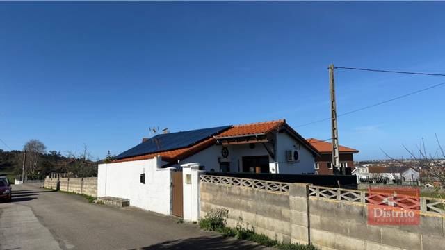Casa-chalet en Venta en Igollo - La Esprilla en Igollo