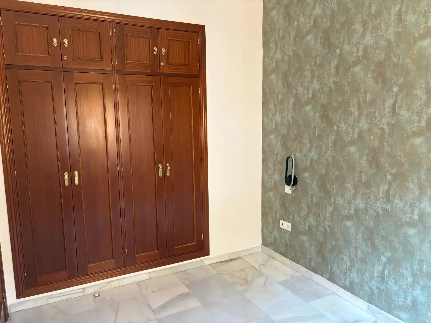 Habitación de Piso de alquiler en Sevilla con Aire acondicionado