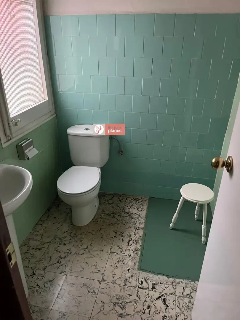 Bany de Casa o xalet en venda en Lleida amb Calefacció, Terrassa i Traster
