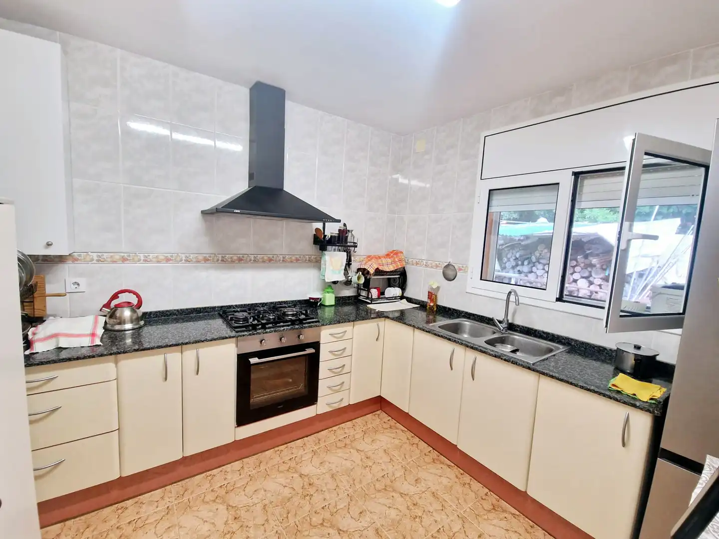 Cocina de Casa o chalet en venta en Hostalric con Aire acondicionado, Calefacción y Jardín privado