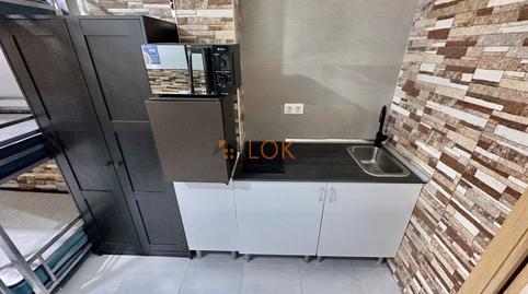 Foto 4 de Casa adosada en venta en Calle Lasso de la Vega, Parque Ayala - Jardín de la Abadía - Huelín, Málaga