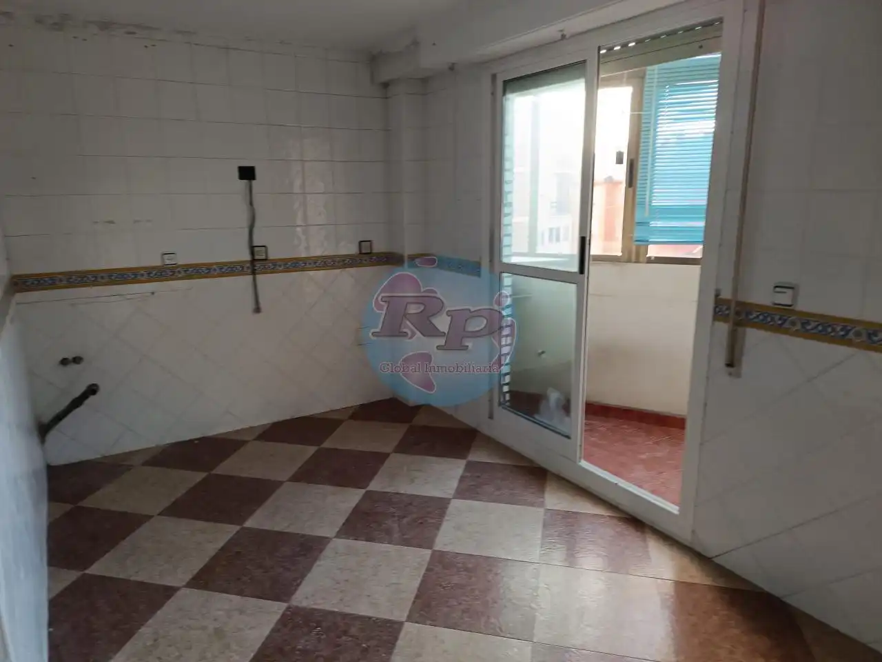 Piso en venta en Bembibre con Calefacción, Terraza y Trastero