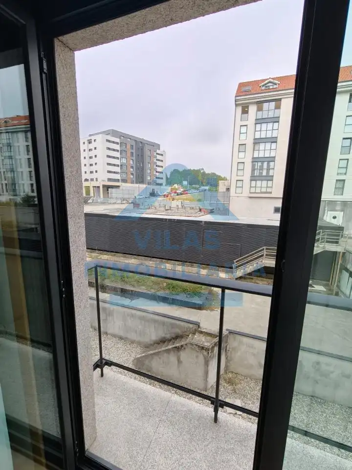 Terrassa de Apartament de lloguer en Ames amb Calefacció, Traster i Moblat