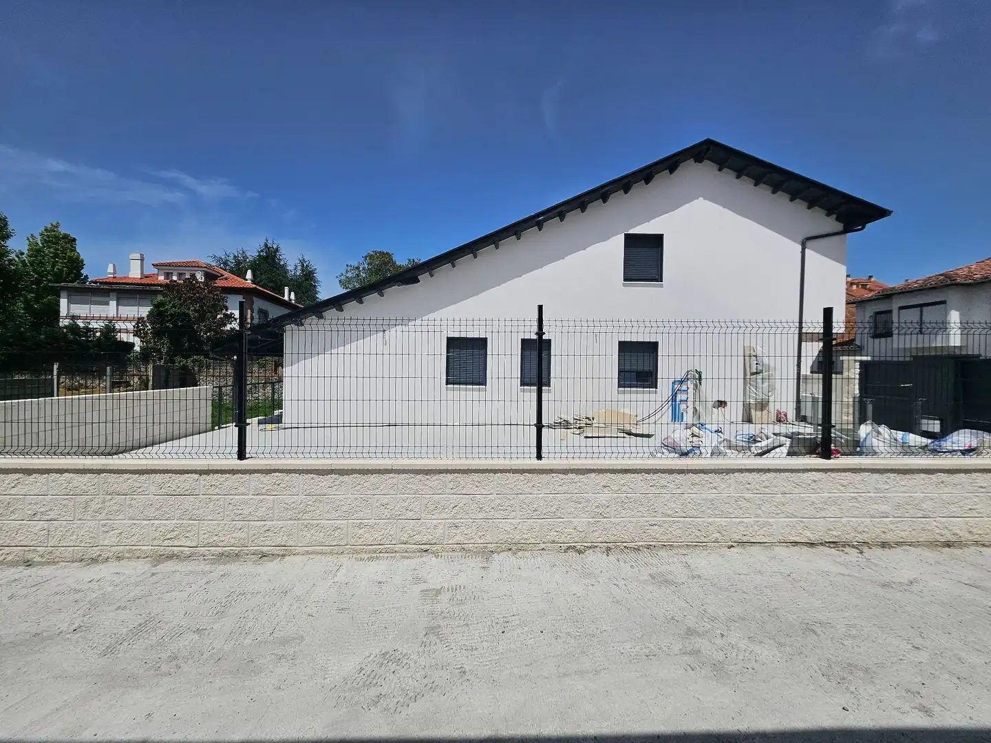 Exterior view of Houses for sale in Torrelavega   with Private garden