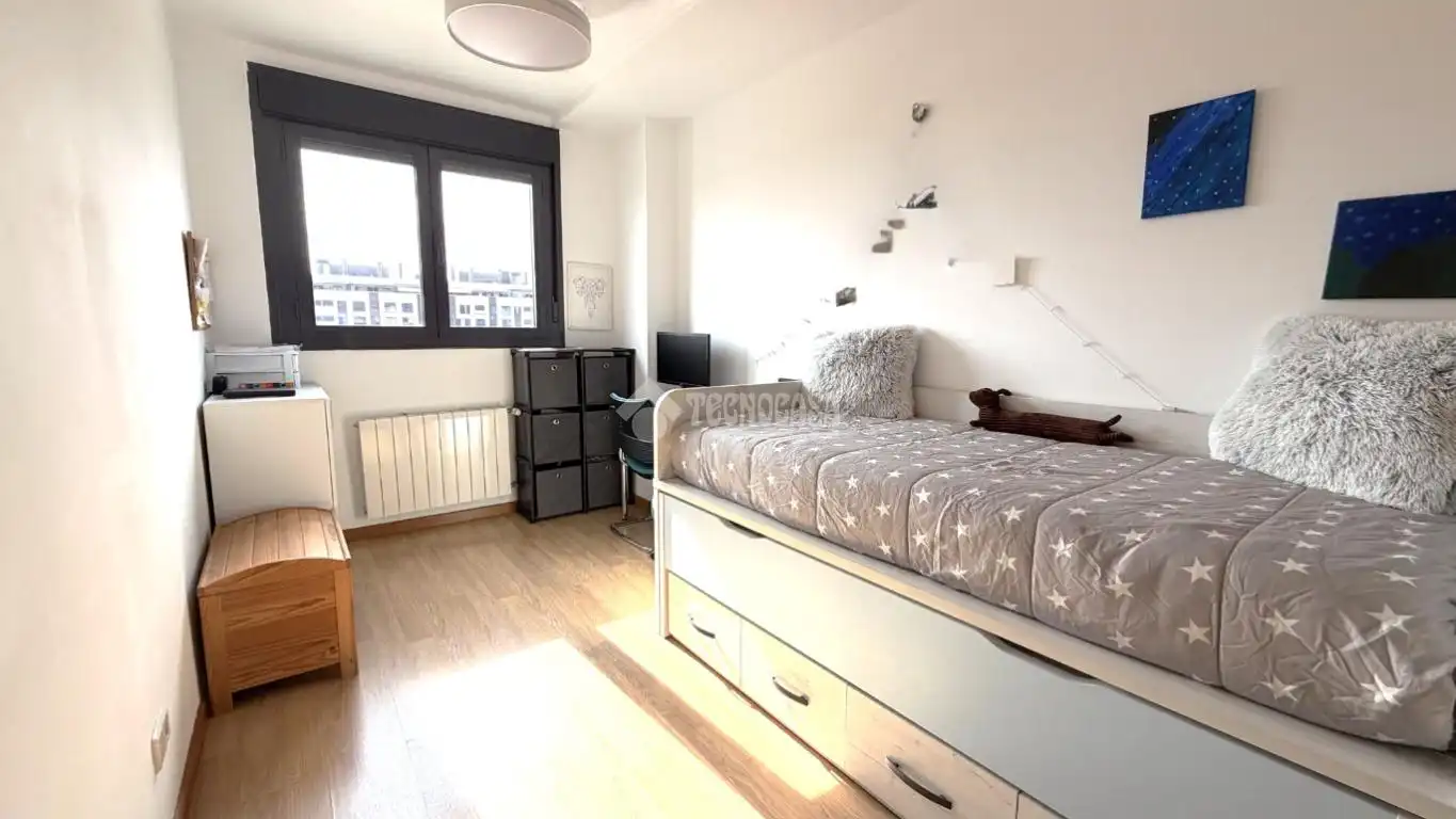 Habitación de Piso en venta en Alcalá de Henares con Calefacción