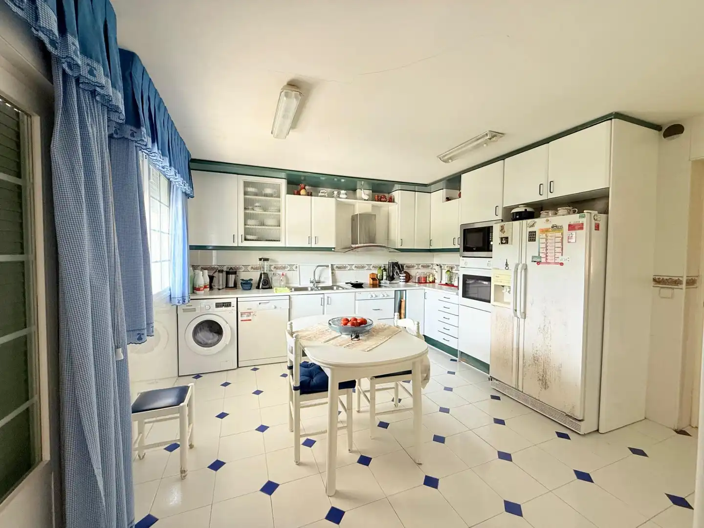 Cocina de Casa o chalet en venta en Boadilla del Monte con Aire acondicionado, Calefacción y Piscina