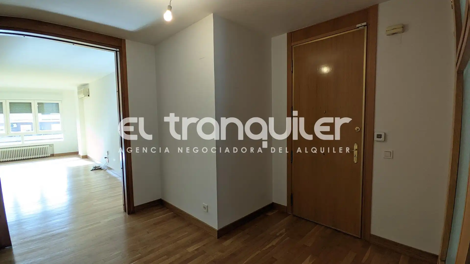Schlafzimmer von Wohnung zum Verkauf in Madrid mit Klimaanlage, Parkett und Terrasse