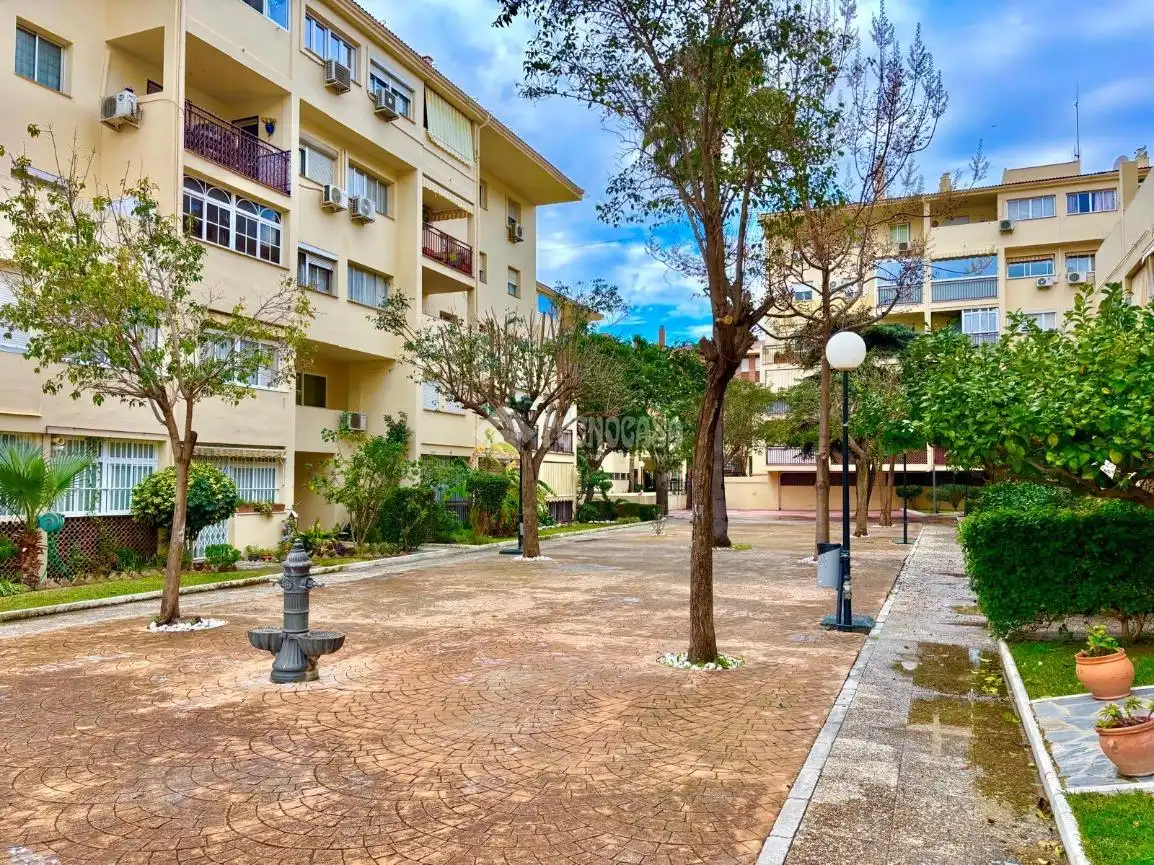 Exterior view of Flat for sale in Benalmádena  with Air Conditioner, Heating and Parquet flooring