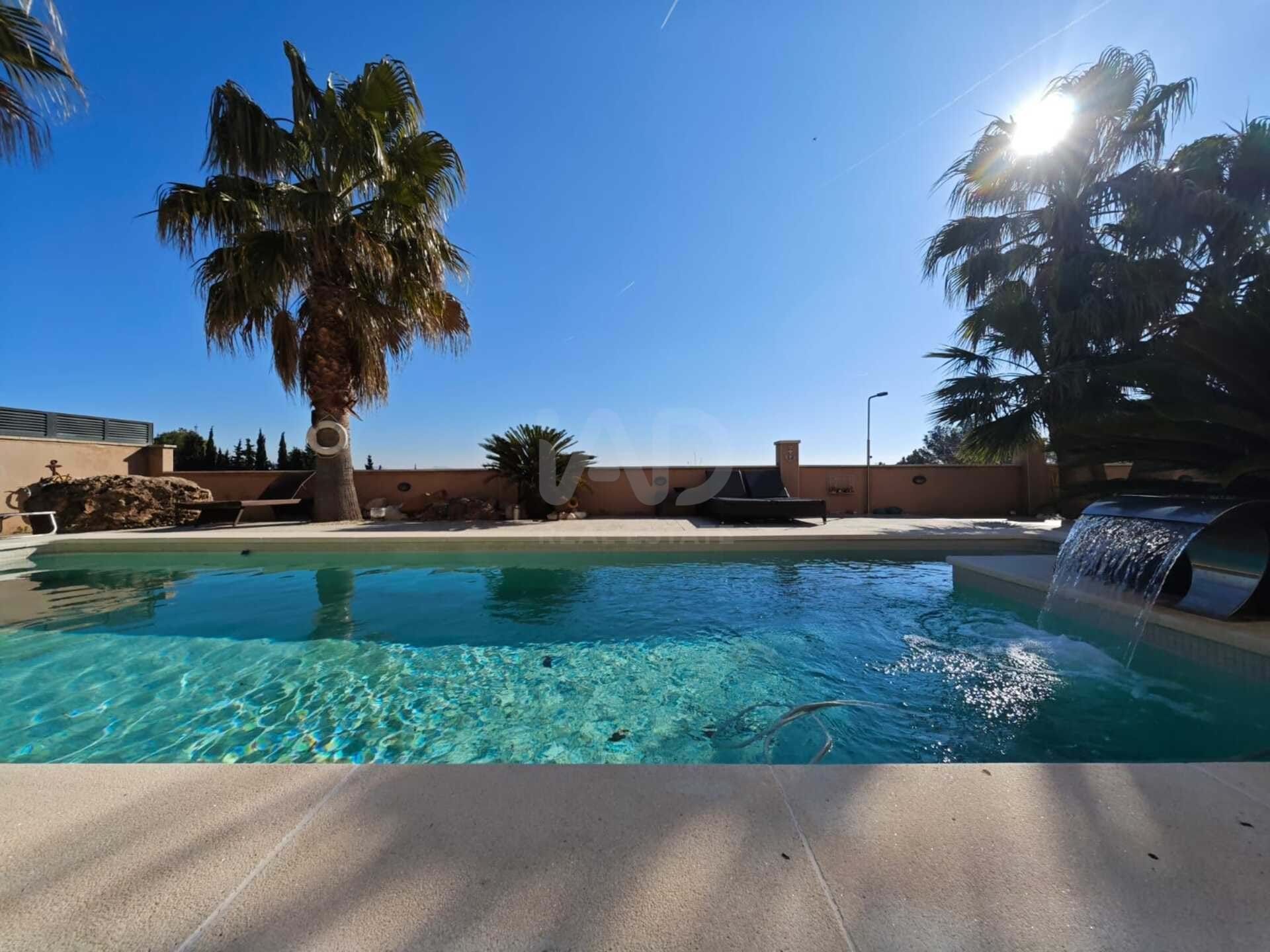Piscina de Casa o chalet en venta en Valls con Aire acondicionado, Calefacción y Terraza