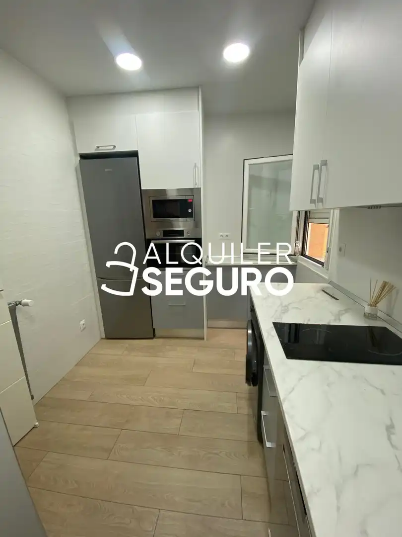 Flat with lift to rent in Fernández Iparraguirre, imagen 3