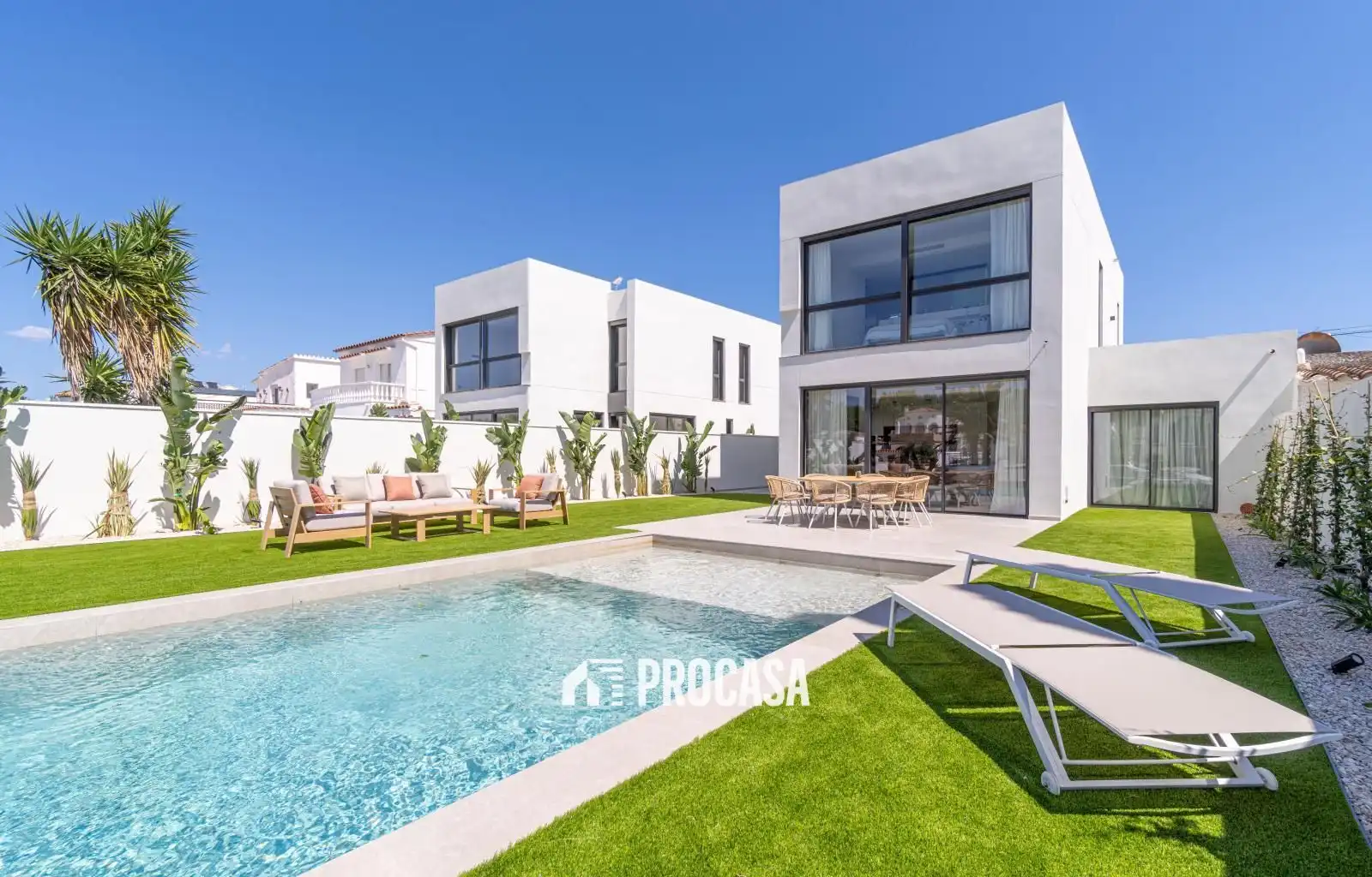 Vista exterior de Casa o xalet en venda en Empuriabrava amb Aire condicionat, Calefacció i Traster