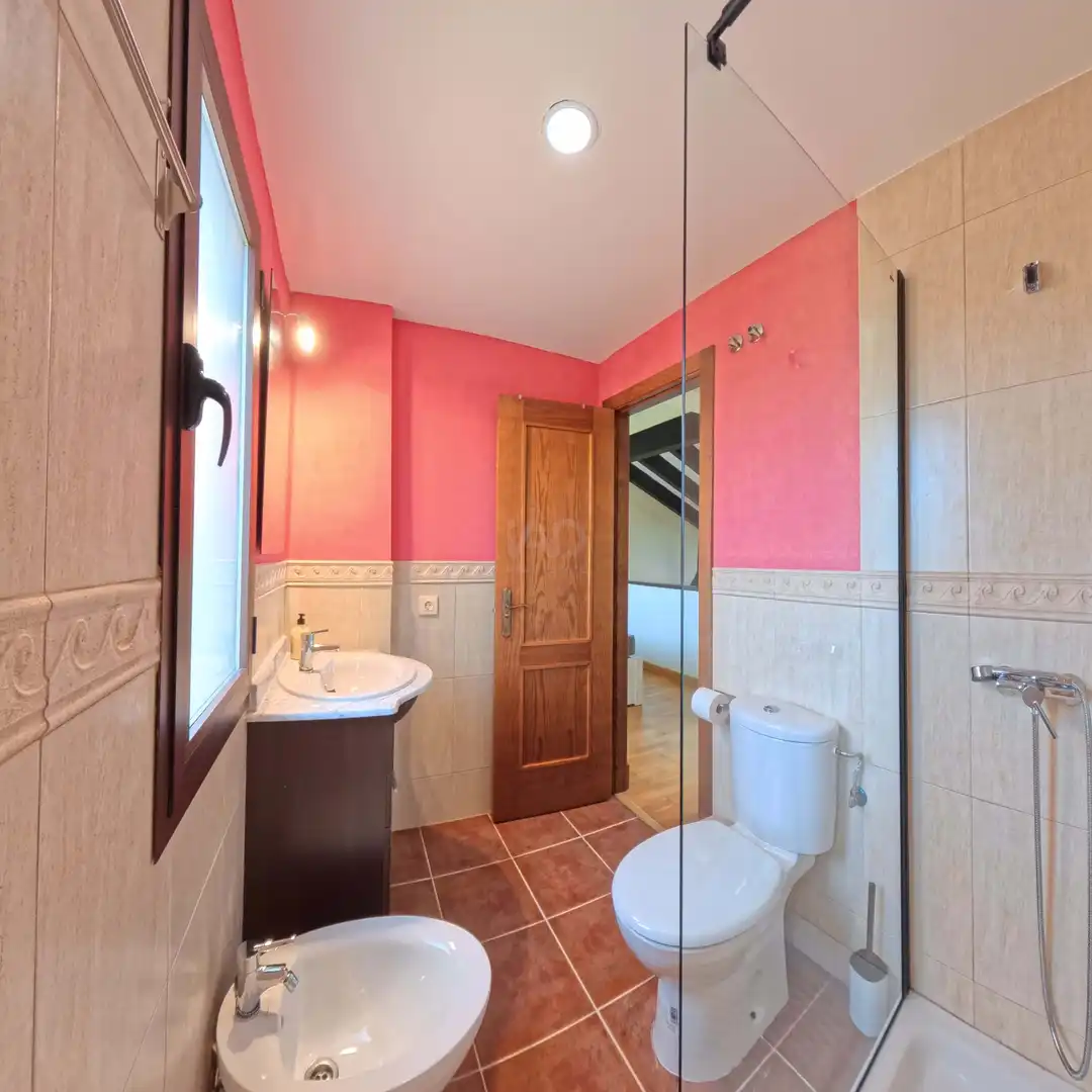 Baño de Casa o chalet en venta en El Ronquillo con Aire acondicionado, Terraza y Piscina