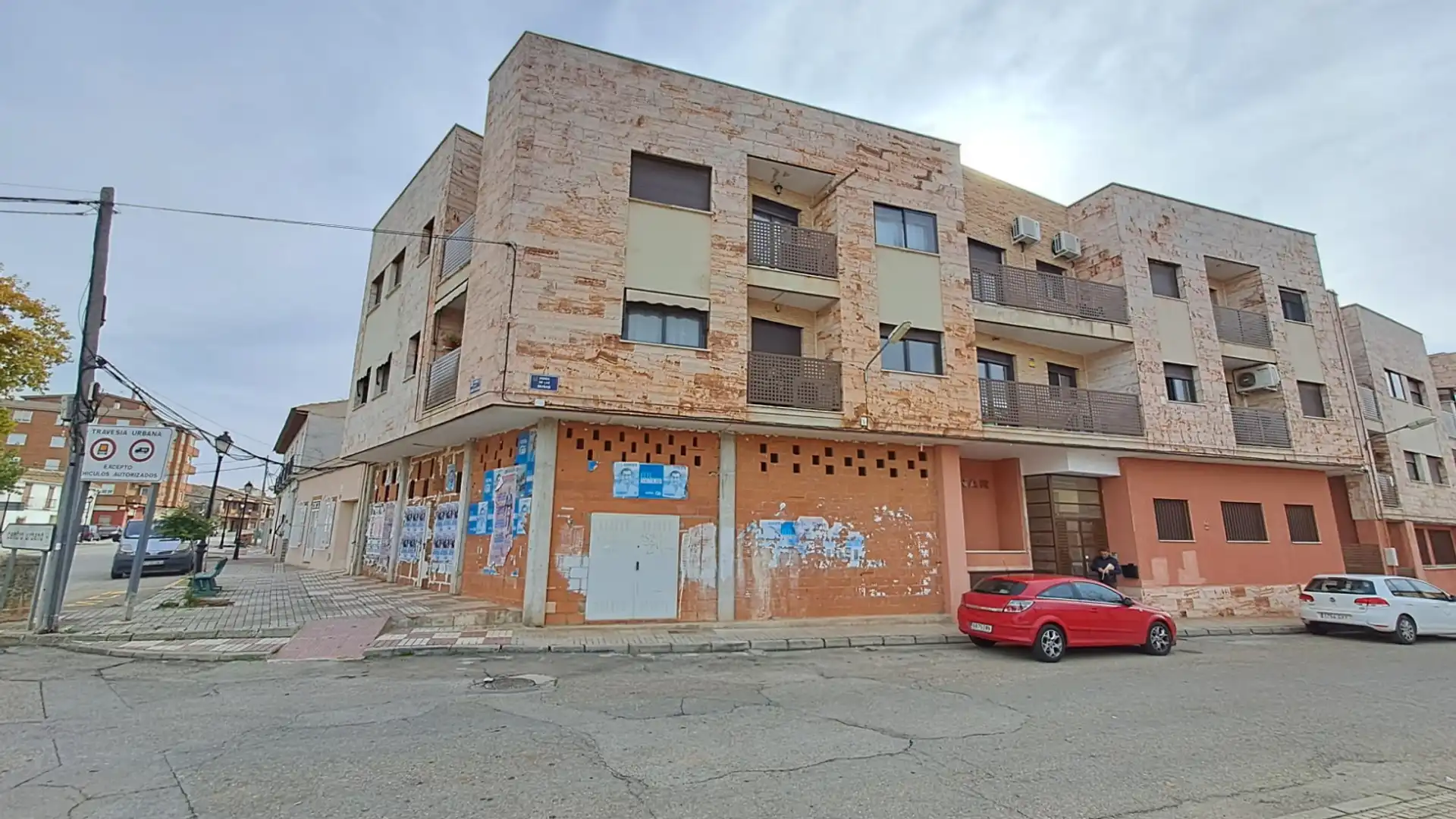 Außenansicht von Garage zum Verkauf in Villatobas