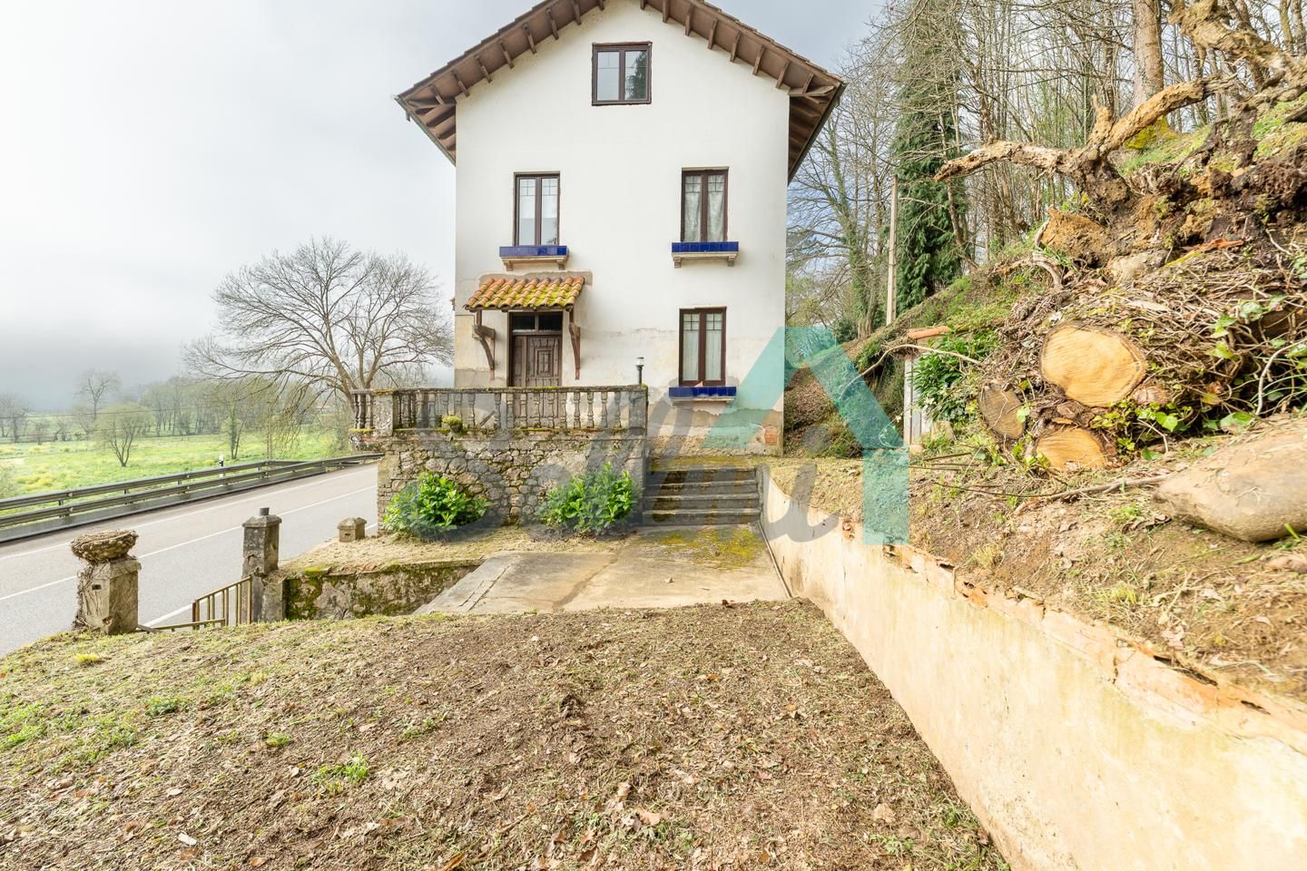 Vista exterior de Casa o chalet en venta en Parres con Calefacción, Jardín privado y Parquet