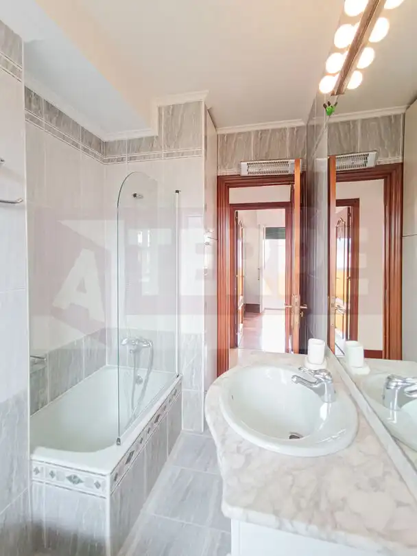 Baño de Piso en venta en Errenteria con Calefacción y Balcón