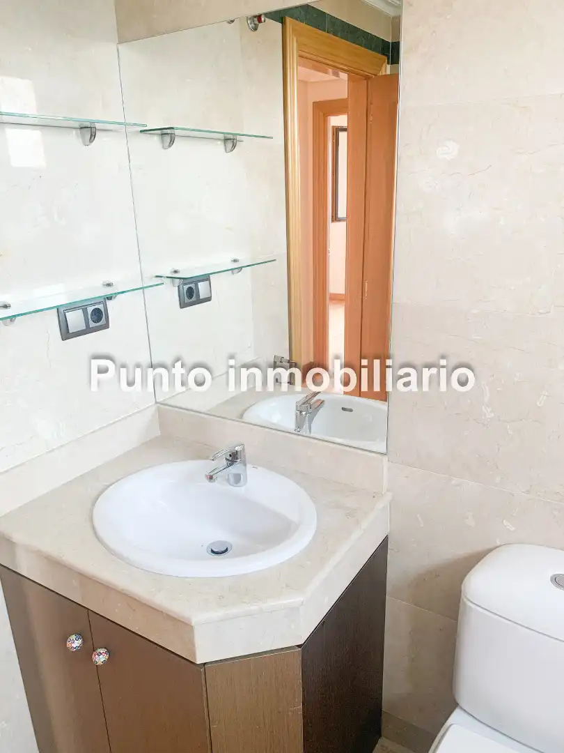 Wohnung zur Miete in Calle Santa Ana, La Flecha - Monasterio del Prado
