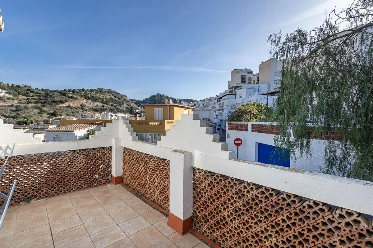 Vista exterior de Casa o chalet en venta en Almuñécar con Aire acondicionado, Calefacción y Jardín privado