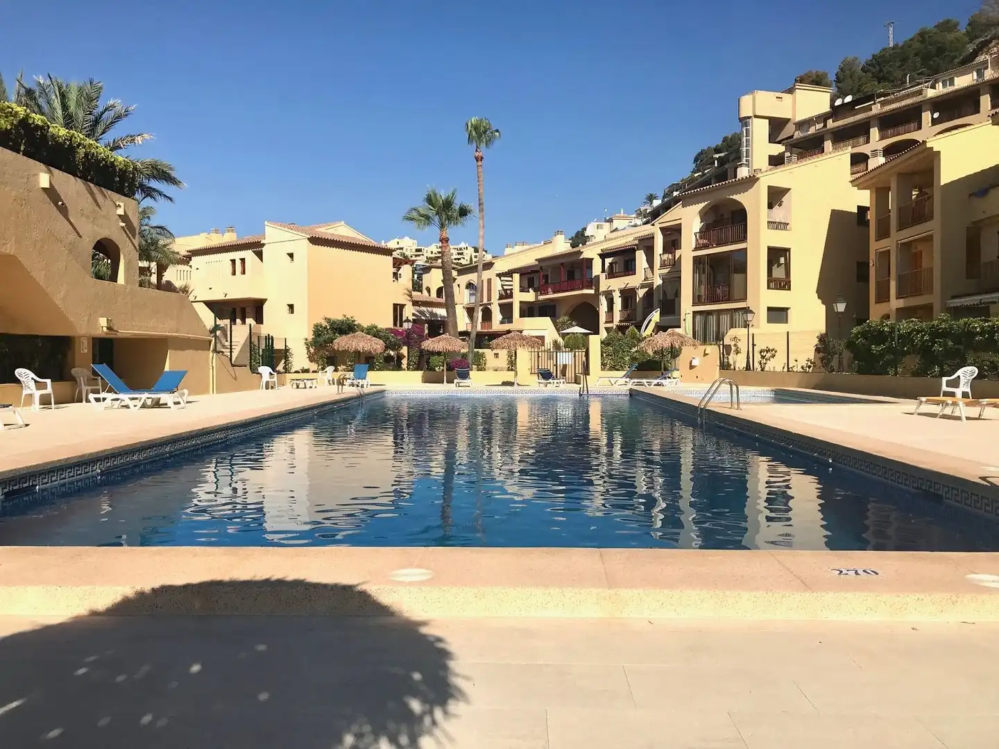 Piscina de Apartamento de alquiler en Altea con Aire acondicionado, Calefacción y Terraza