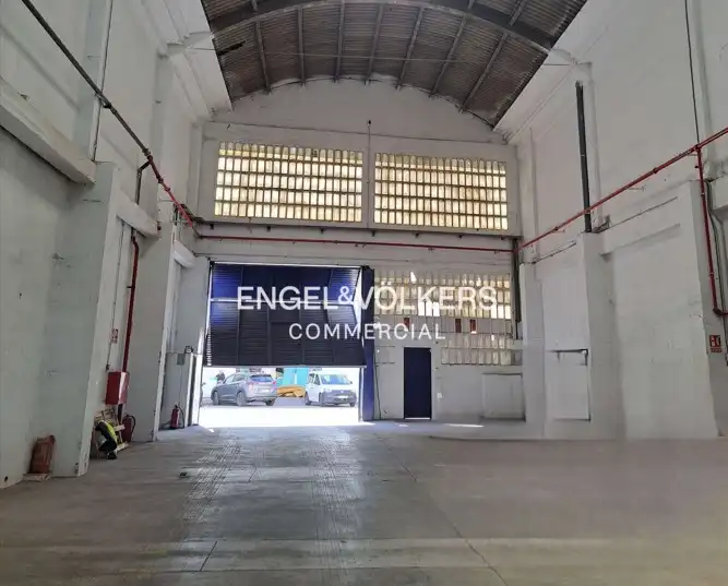Fabrikhallen zur Miete in L'Hospitalet de Llobregat