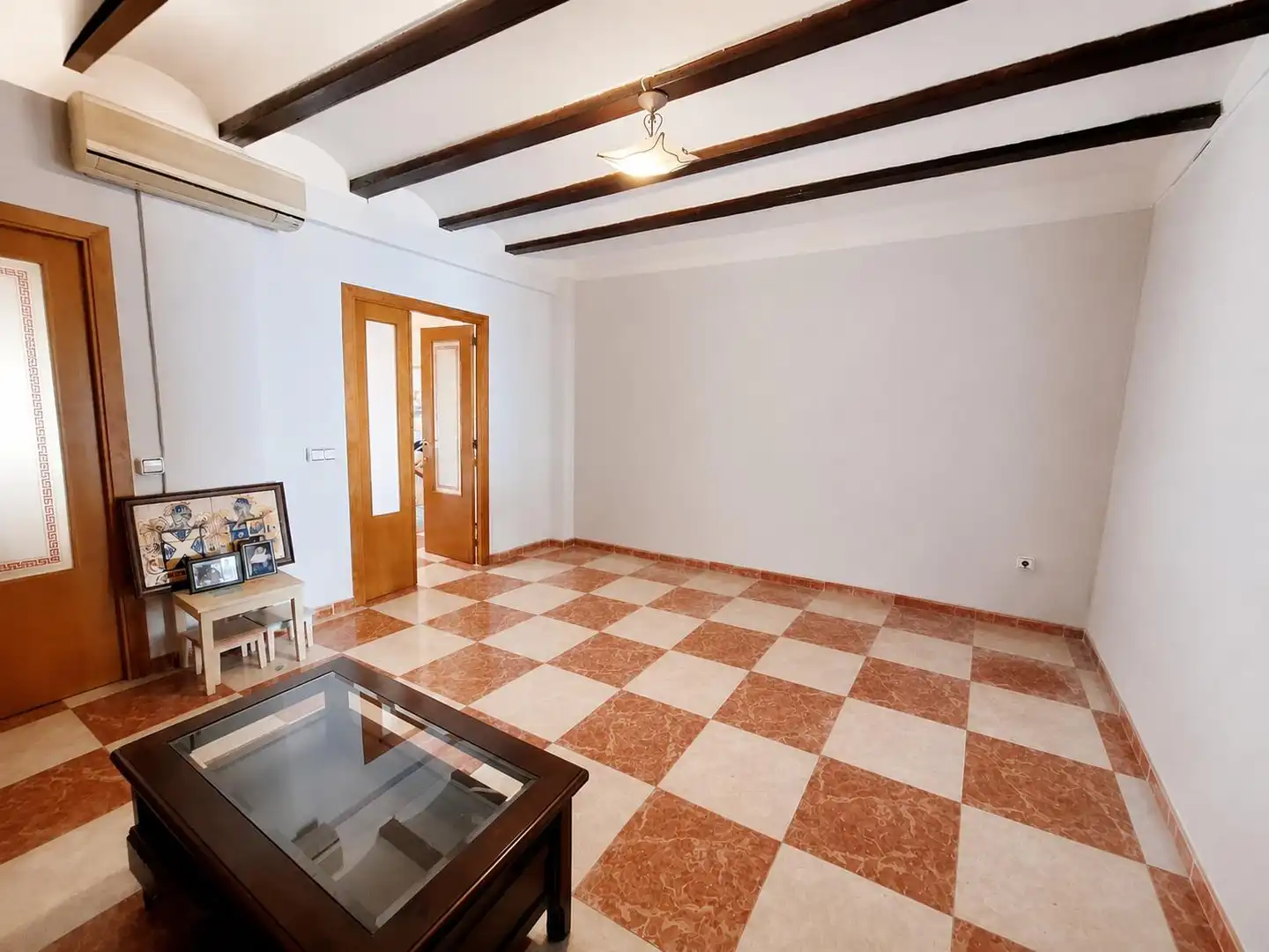 Houses for sale in Carcaixent  with Air Conditioner