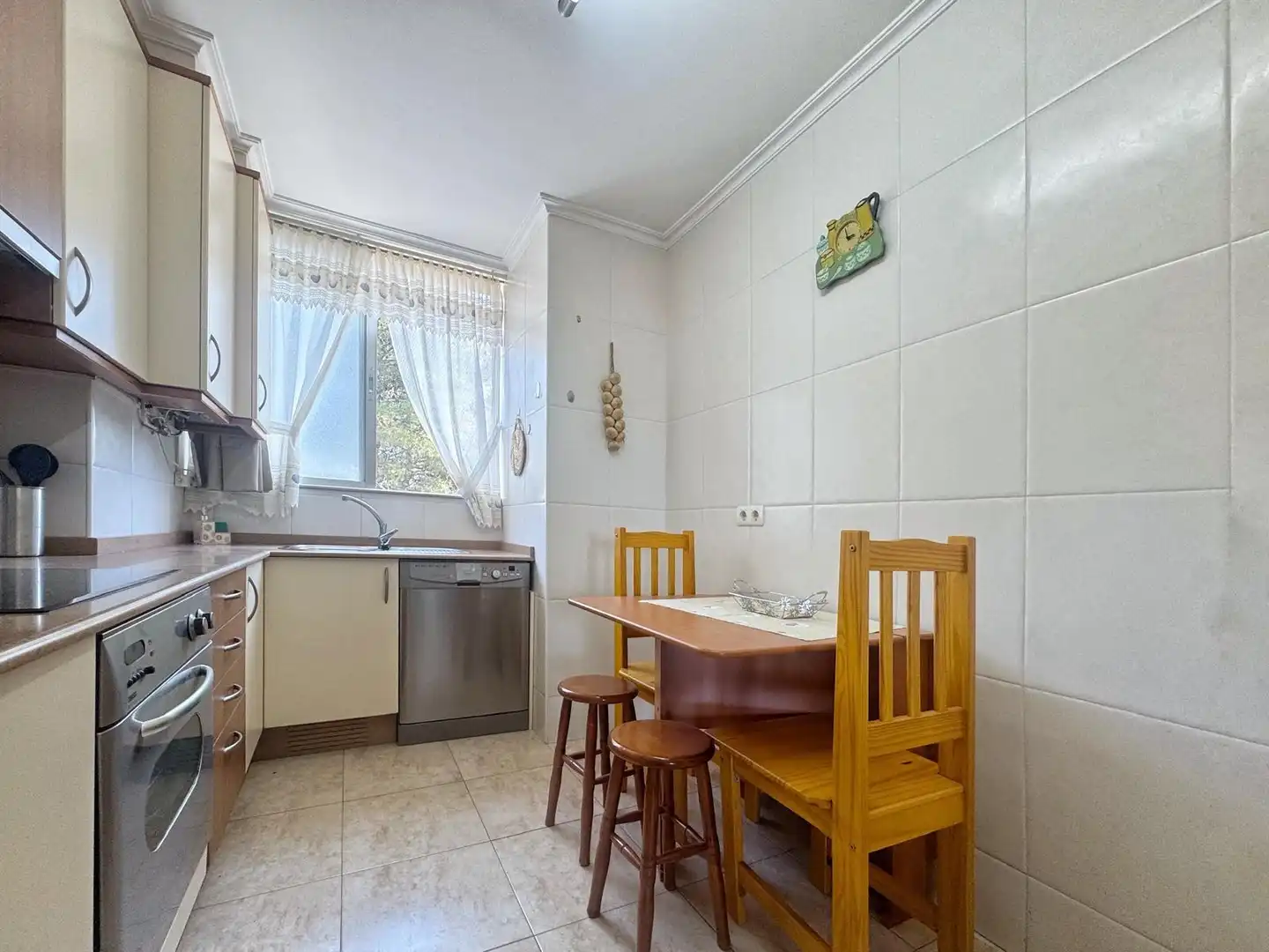 Cocina de Piso en venta en Vigo  con Calefacción, Terraza y Amueblado