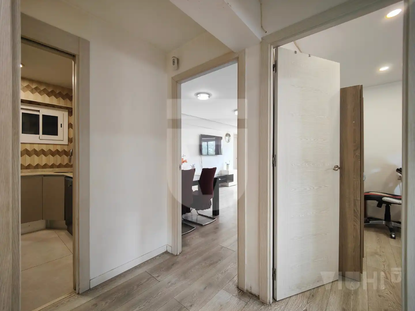 Flat for sale in Barcelona  with Air Conditioner, Heating and Parquet flooring