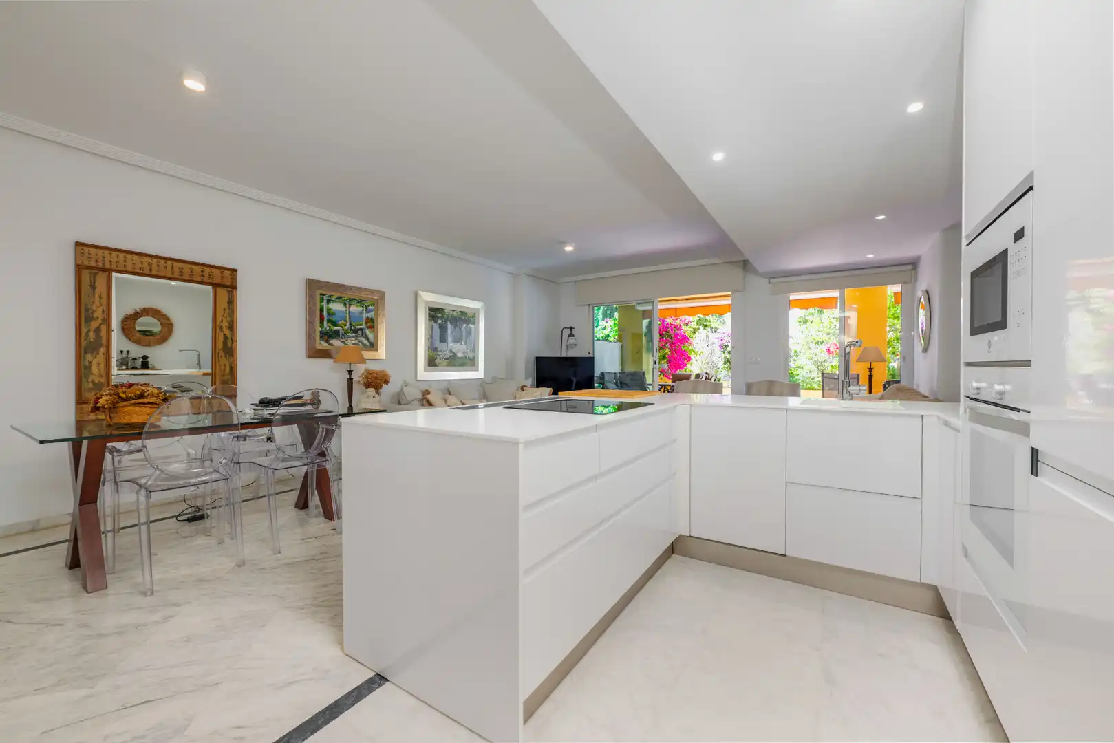 Kitchen of Ground floor for sale in Marbella  with Air Conditioner, Heating and Terrace